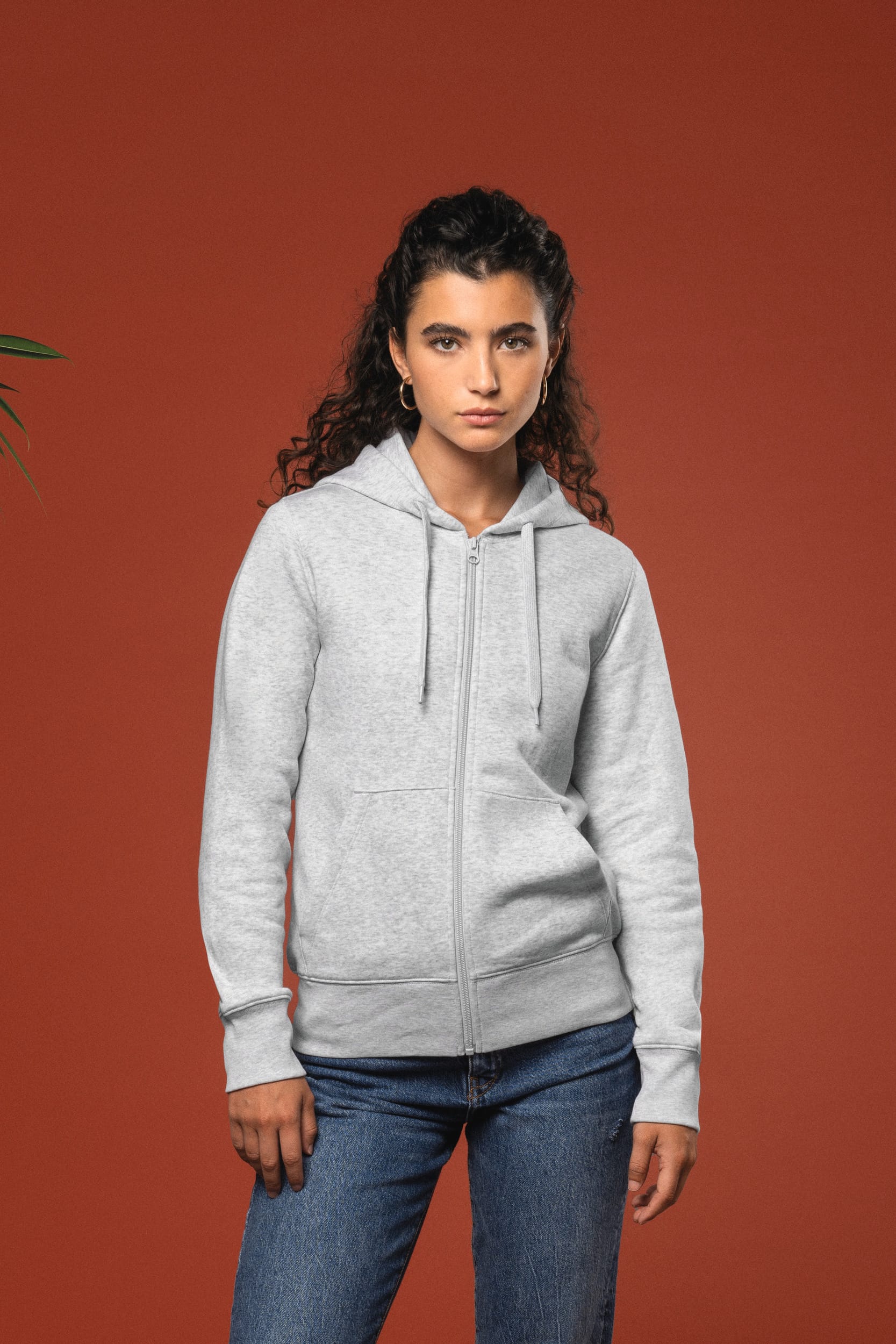 Sweatshirt sustentável com capuz e fecho de senhora - Preto