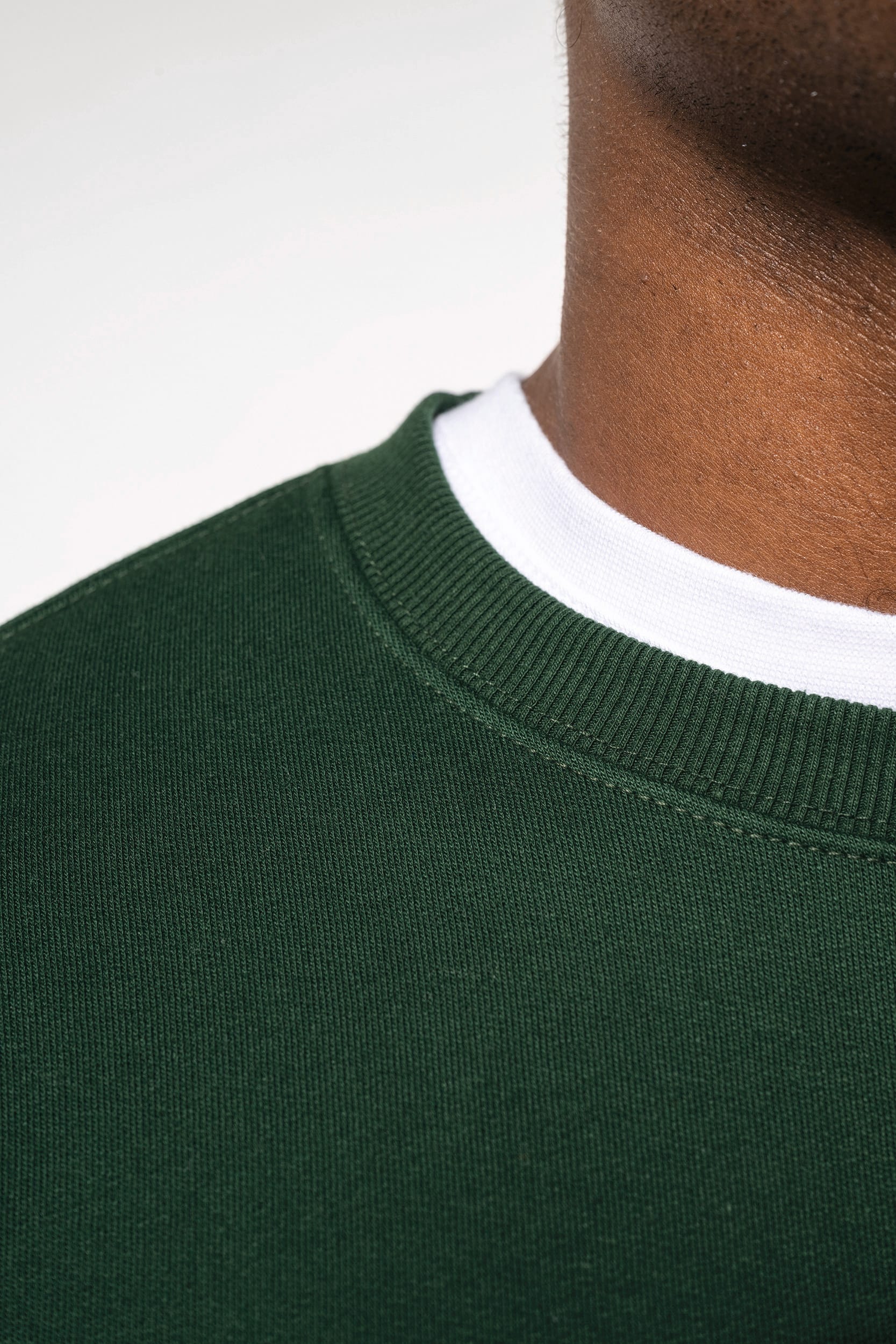 Sweatshirt decote redondo reciclada unissexo