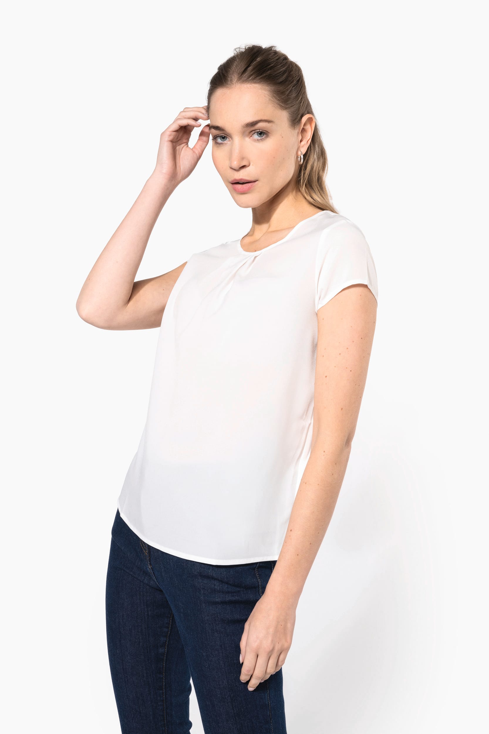 Blusa de senhora em crepe de manga curta