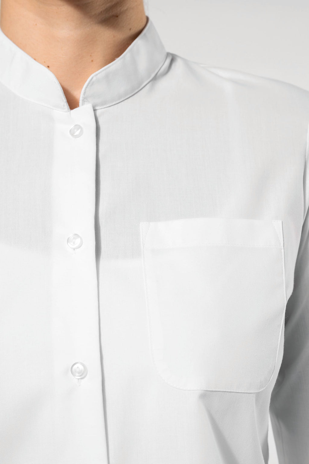 Camisa de senhora com gola à padre manga comprida