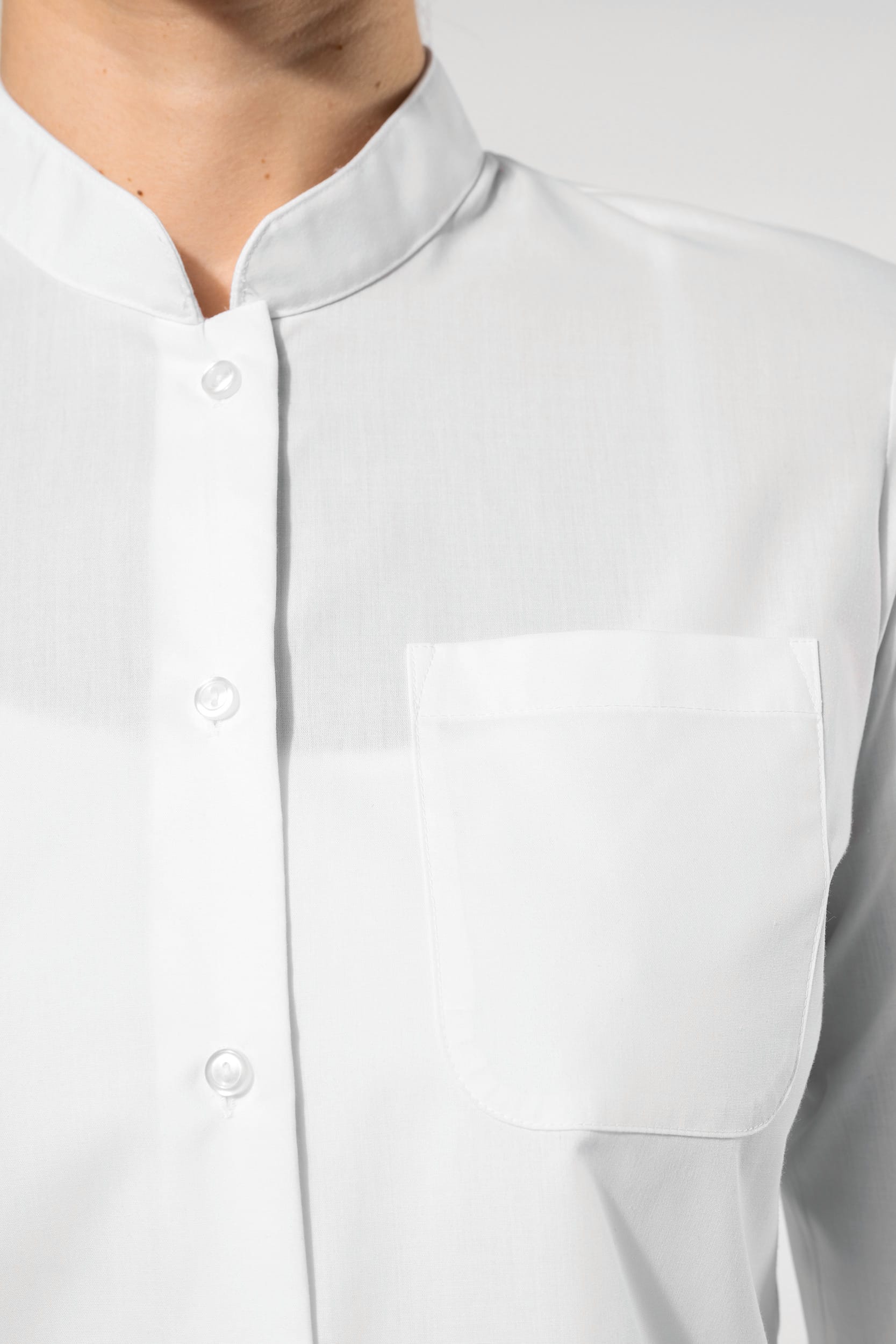 Camisa de senhora com gola à padre manga comprida