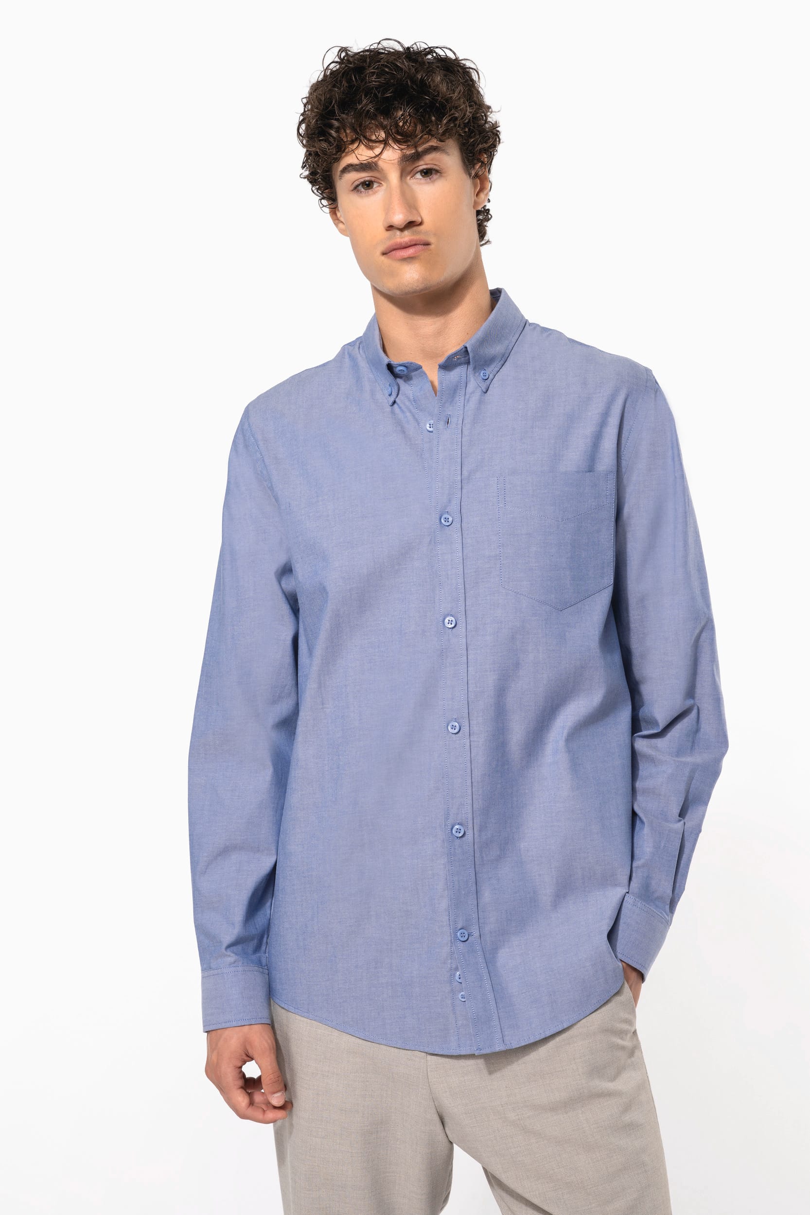 Camisa manga comprida em Oxford de tratamento fácil