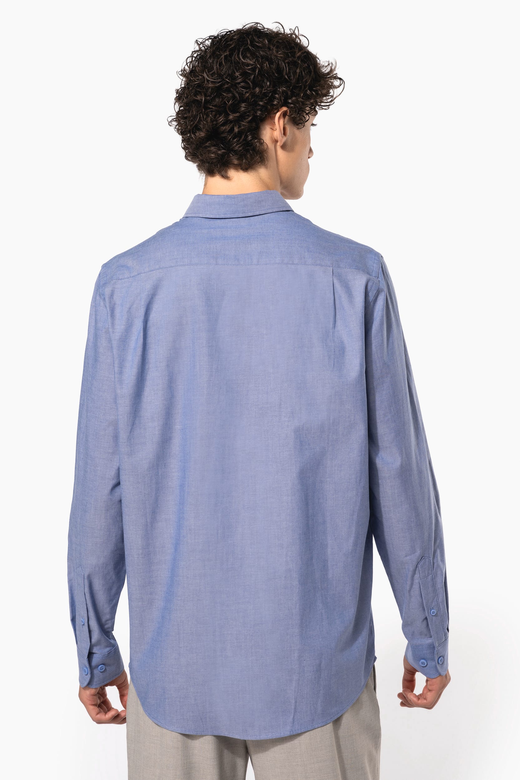 Camisa manga comprida em Oxford de tratamento fácil