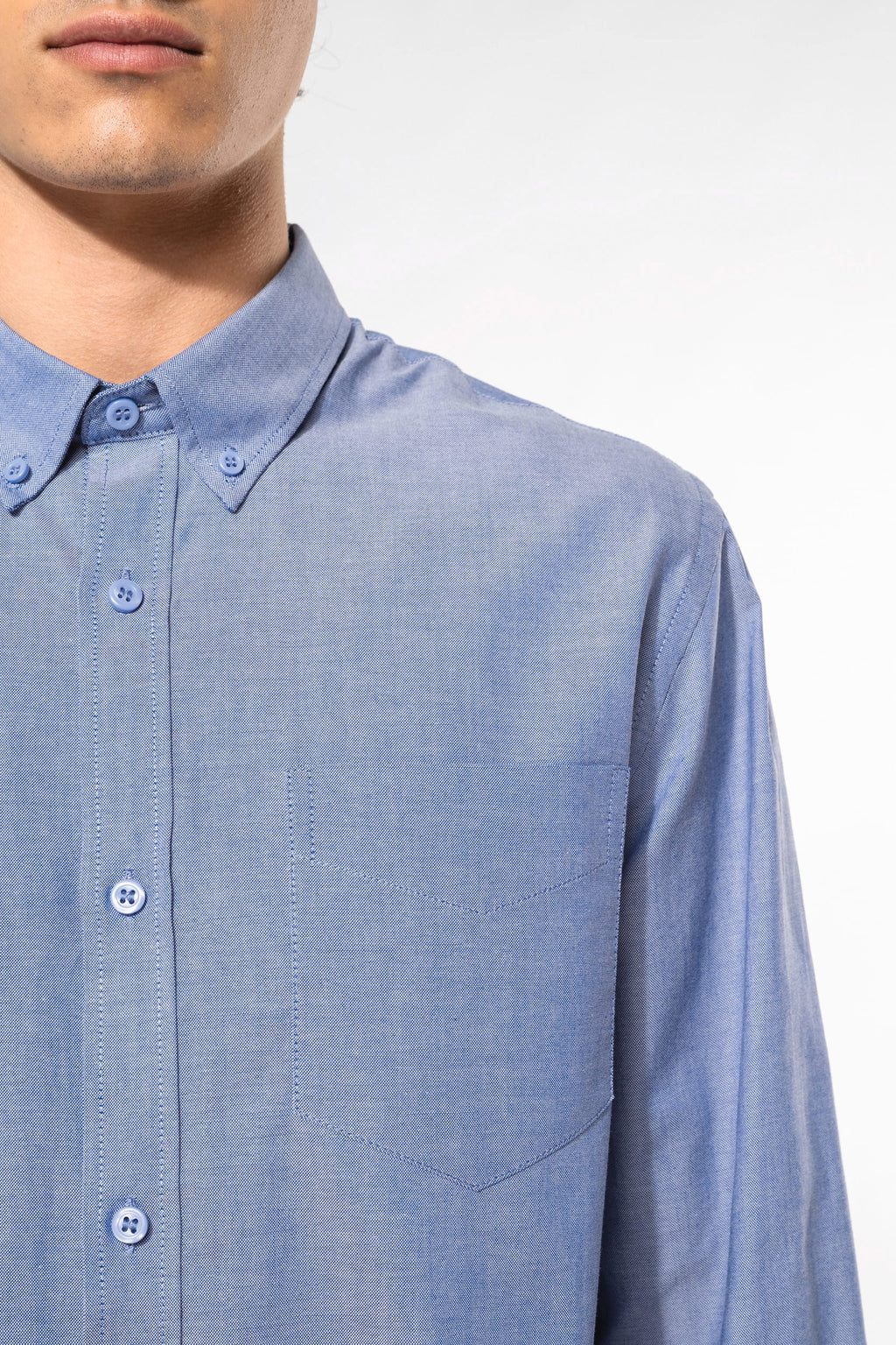 Camisa manga comprida em Oxford de tratamento fácil