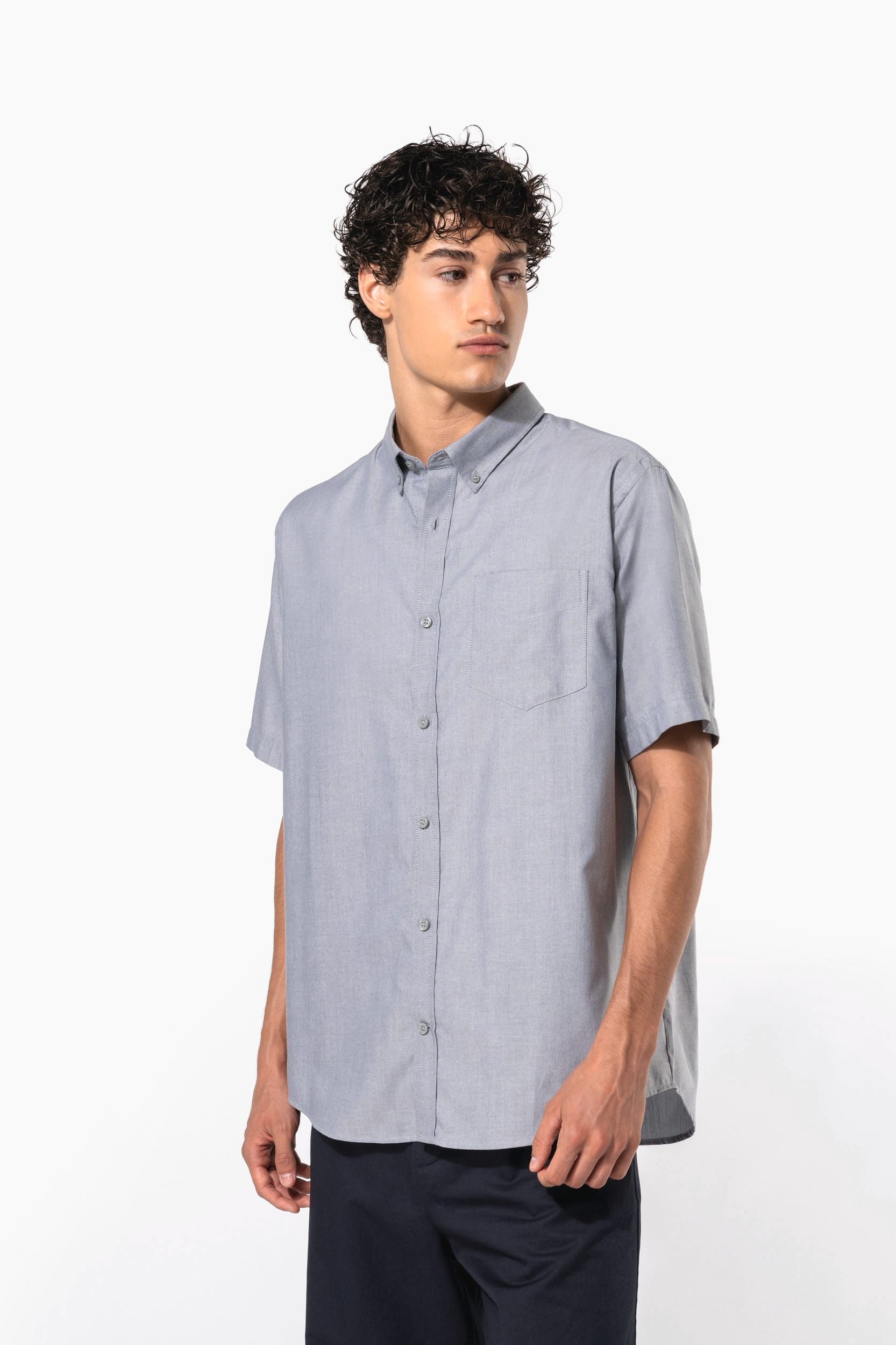 Camisa manga curta em Oxford de tratamento fácil