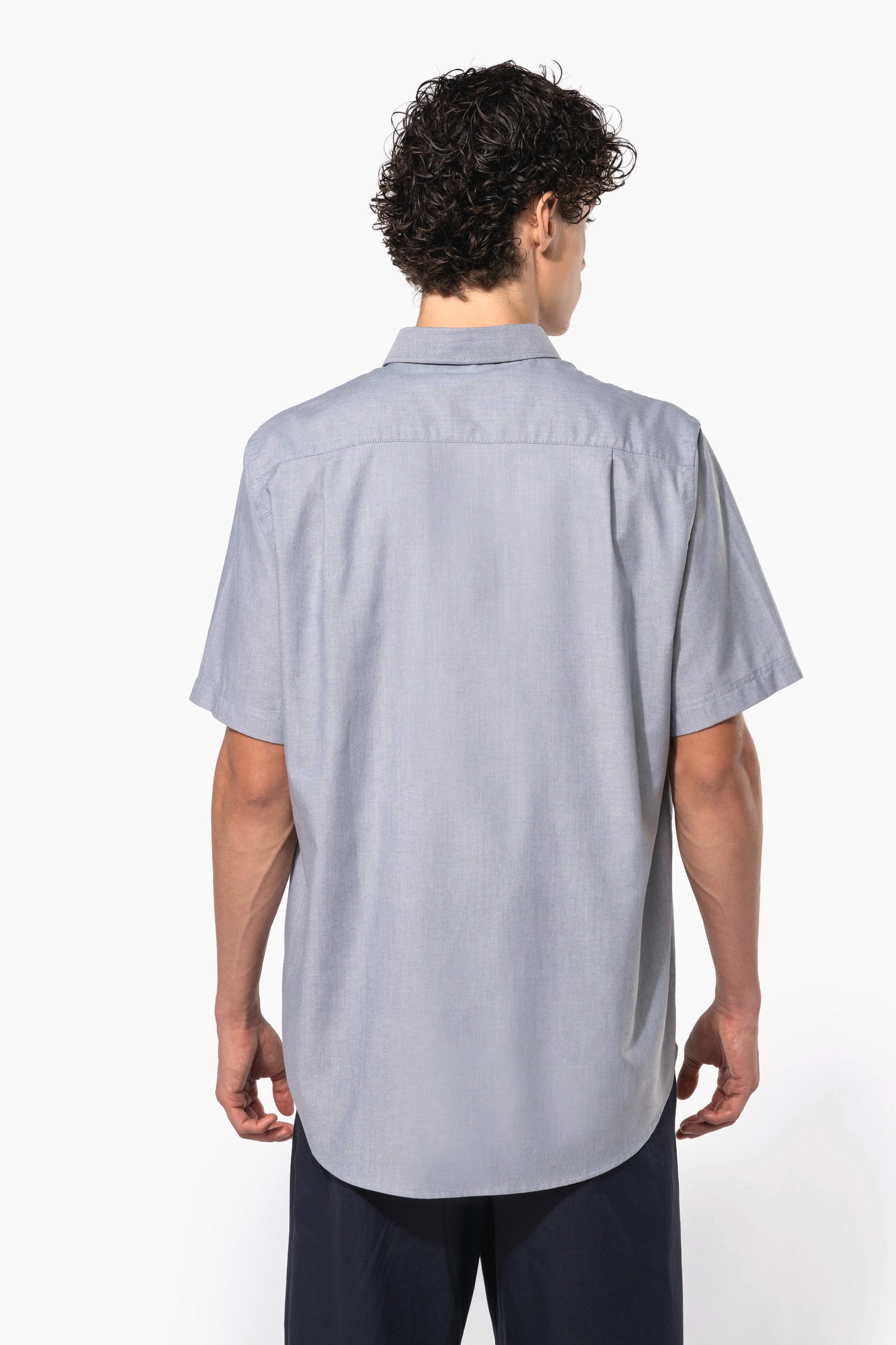 Camisa manga curta em Oxford de tratamento fácil