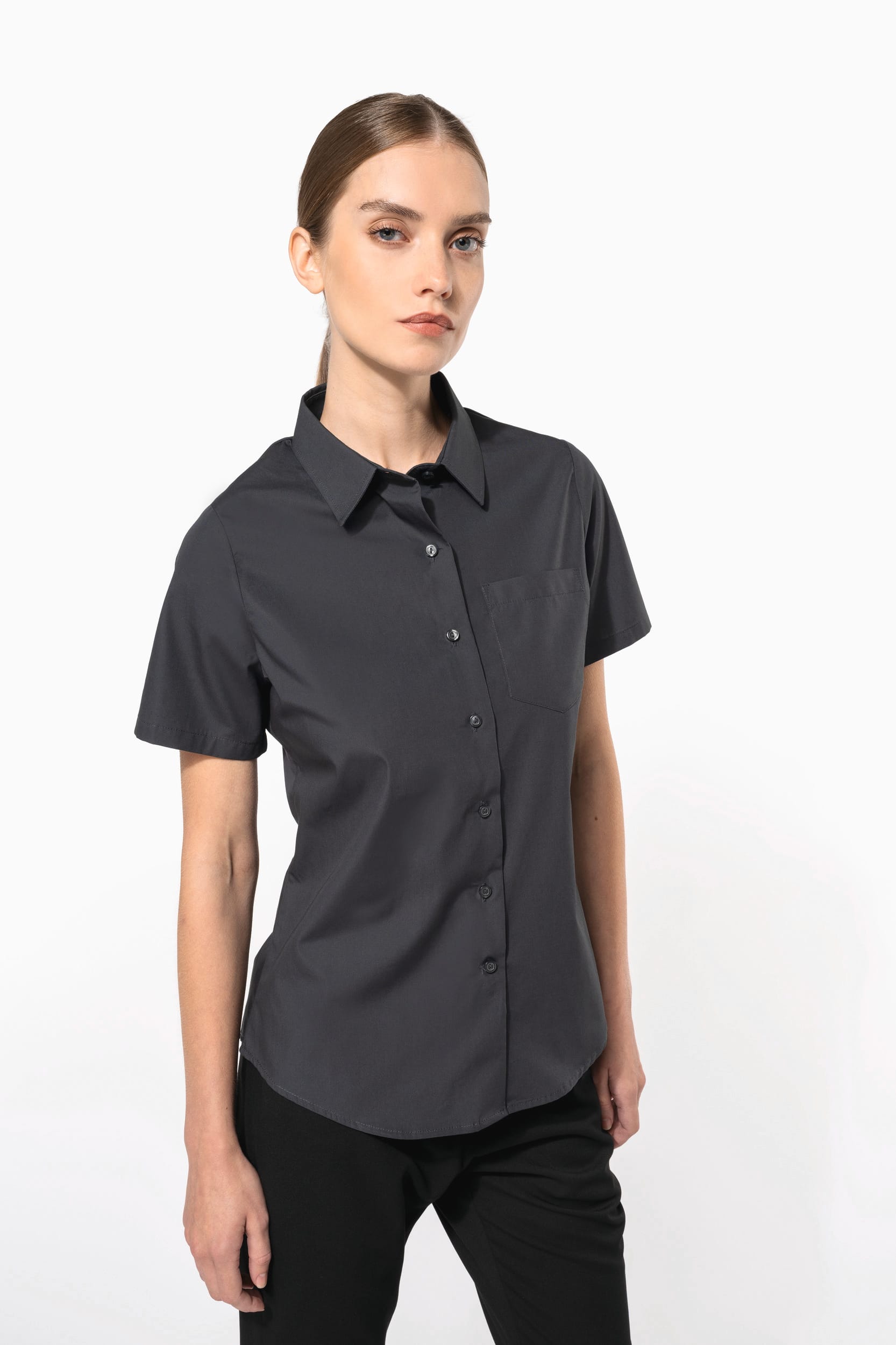 Camisa de senhora manga curta em popeline tratamento fácil