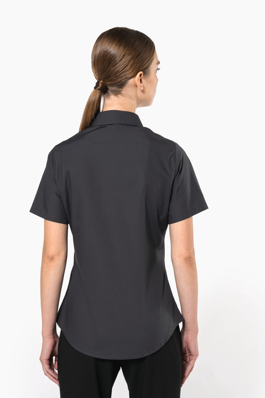 Camisa de senhora manga curta em popeline tratamento fácil