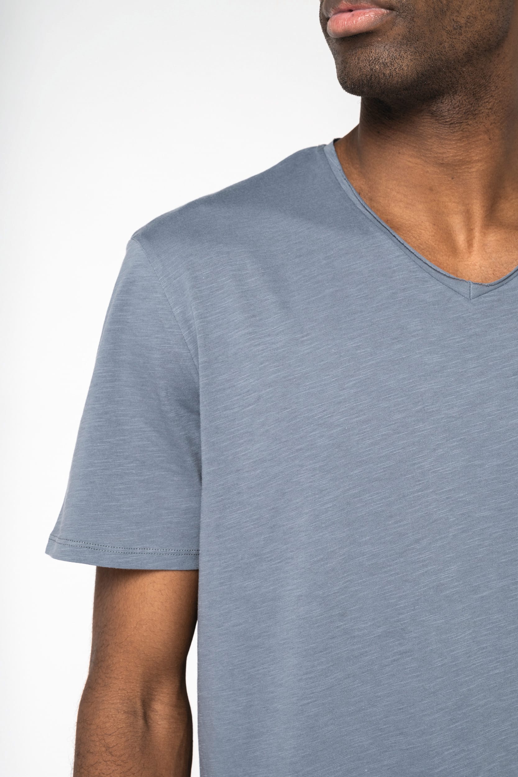 T-shirt sustentável slub sem acabamento de homem
