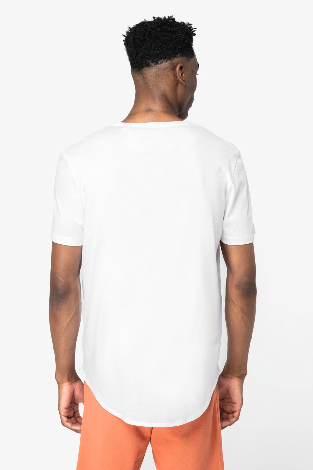 T-shirt base arredondada decote redondo de homem